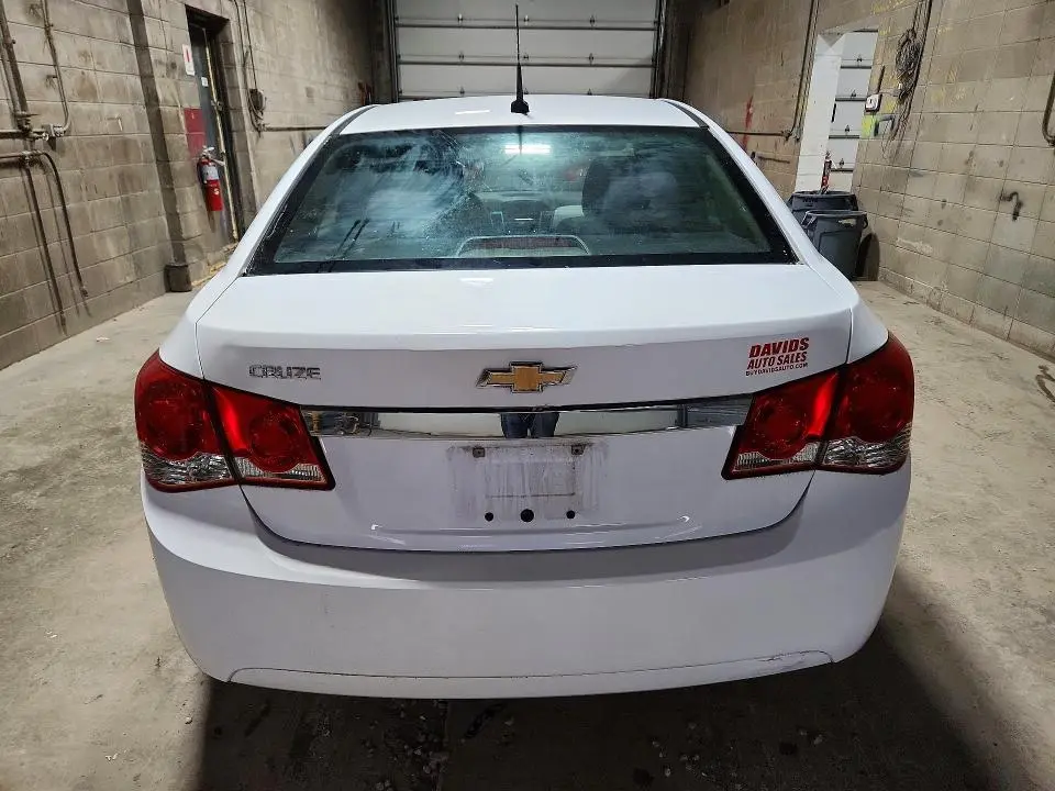 2013 CHEVROLET CRUZE LS  