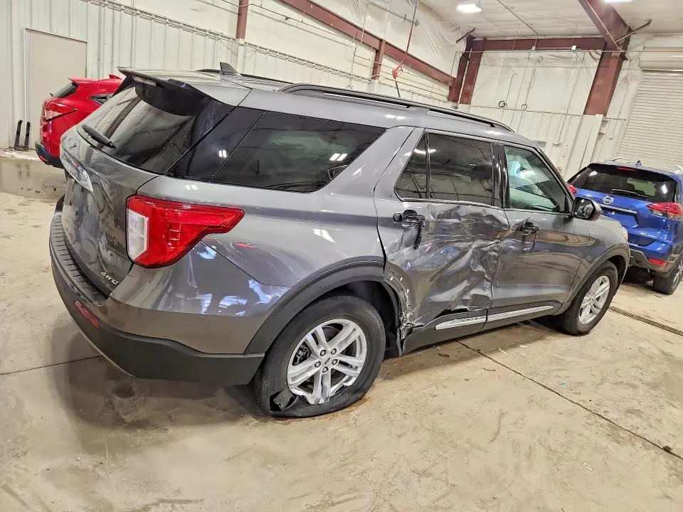 2022 FORD EXPLORER XLT  