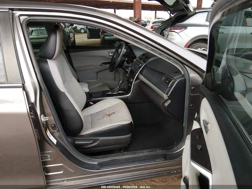 2017 TOYOTA CAMRY SE