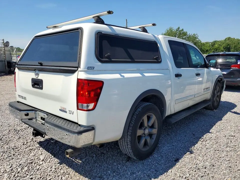 2015 NISSAN TITAN SV  