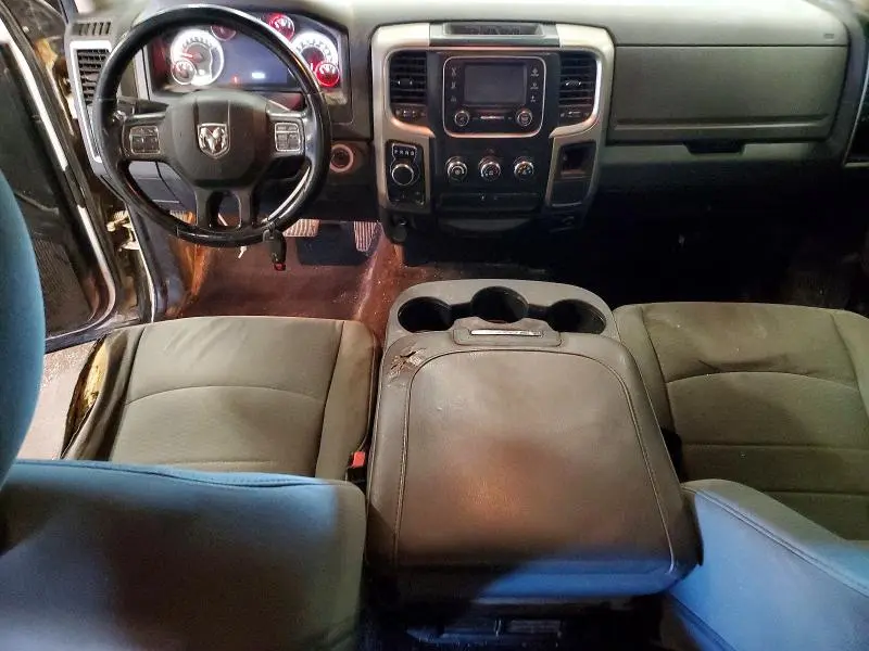 2014 RAM 1500 SLT  