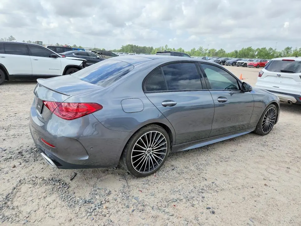 2024 MERCEDES-BENZ C 300  