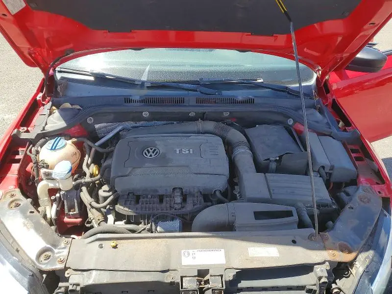 2016 VOLKSWAGEN JETTA SPORT  
