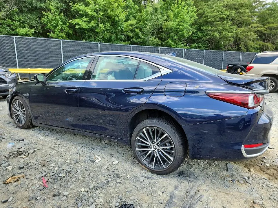 2025 LEXUS ES 300H BASE  