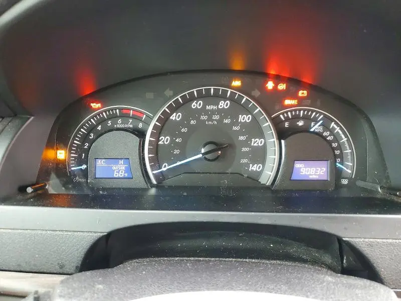 2015 TOYOTA CAMRY LE  