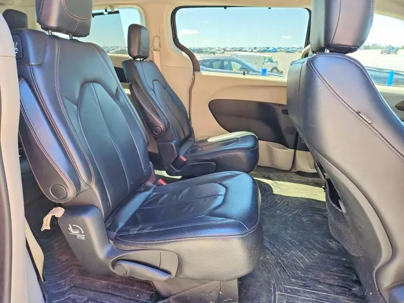 2017 CHRYSLER PACIFICA TOURING L  