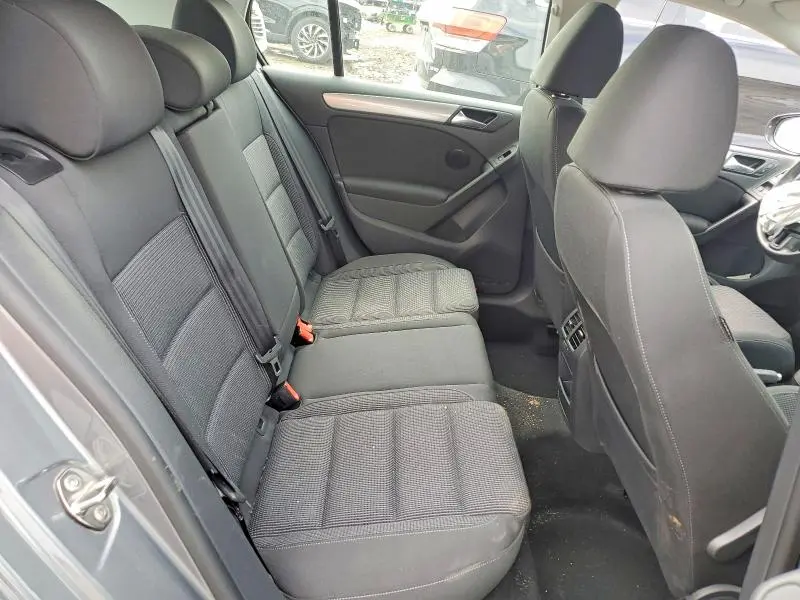 2013 VOLKSWAGEN GOLF   