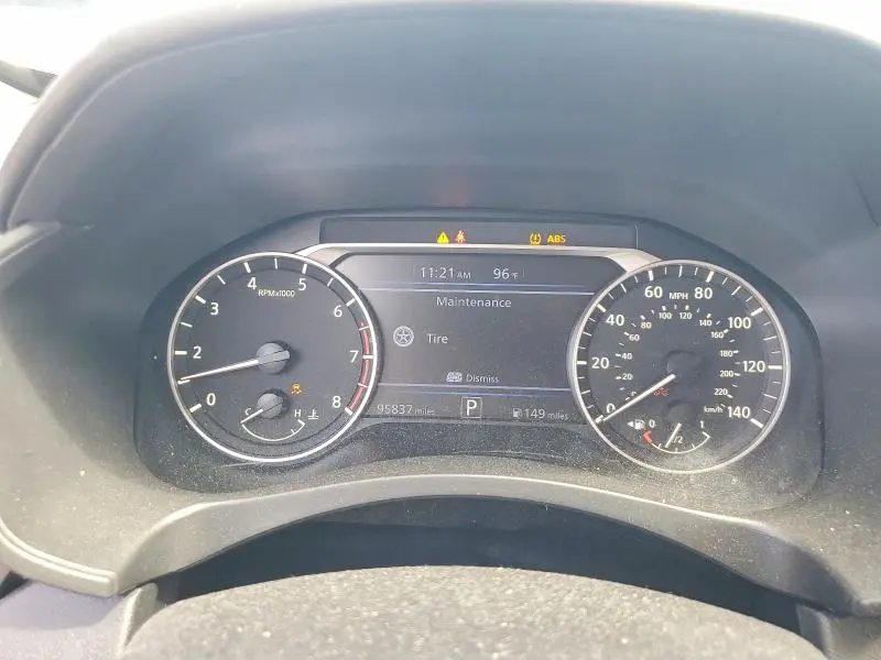 2019 NISSAN ALTIMA SR  