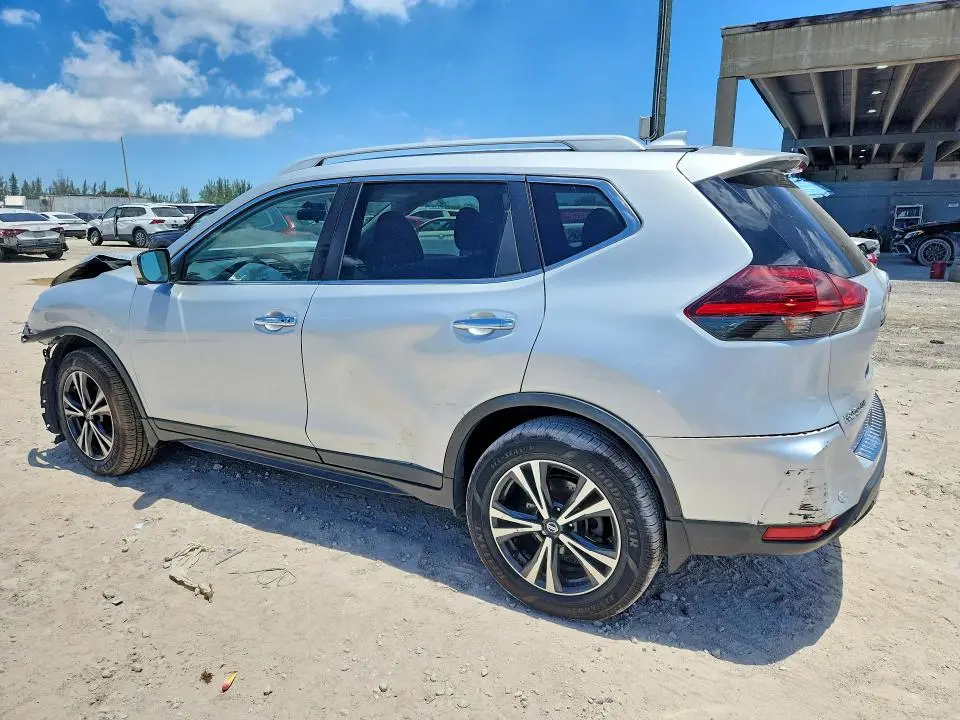 2020 NISSAN ROGUE SV  