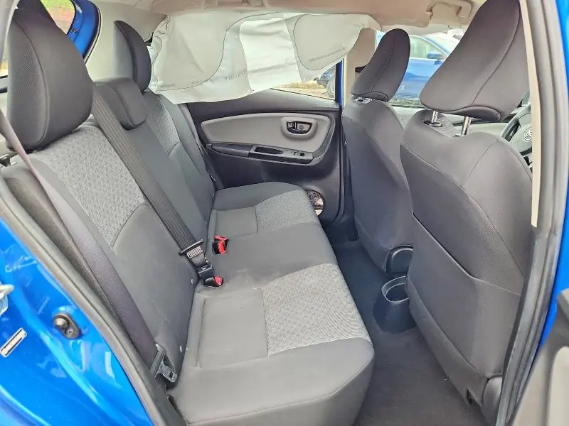 2016 TOYOTA YARIS 5-DOOR L  