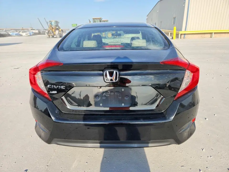 2016 HONDA CIVIC LX  