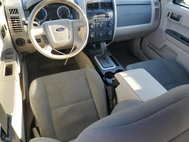 2011 FORD ESCAPE XLS  