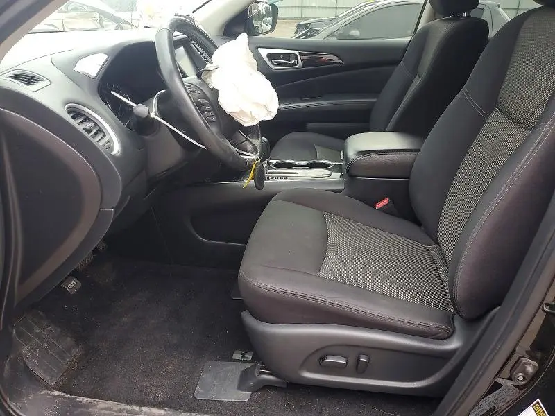 2019 NISSAN PATHFINDER SV  