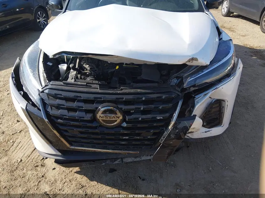 2021 NISSAN KICKS SR XTRONIC CVT