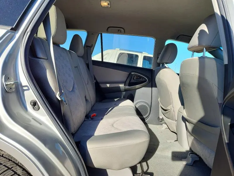 2011 TOYOTA RAV4 BASE  