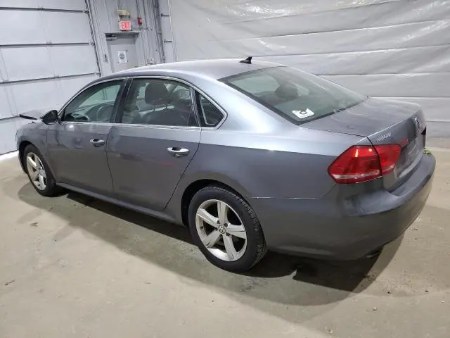 2012 VOLKSWAGEN PASSAT SE  