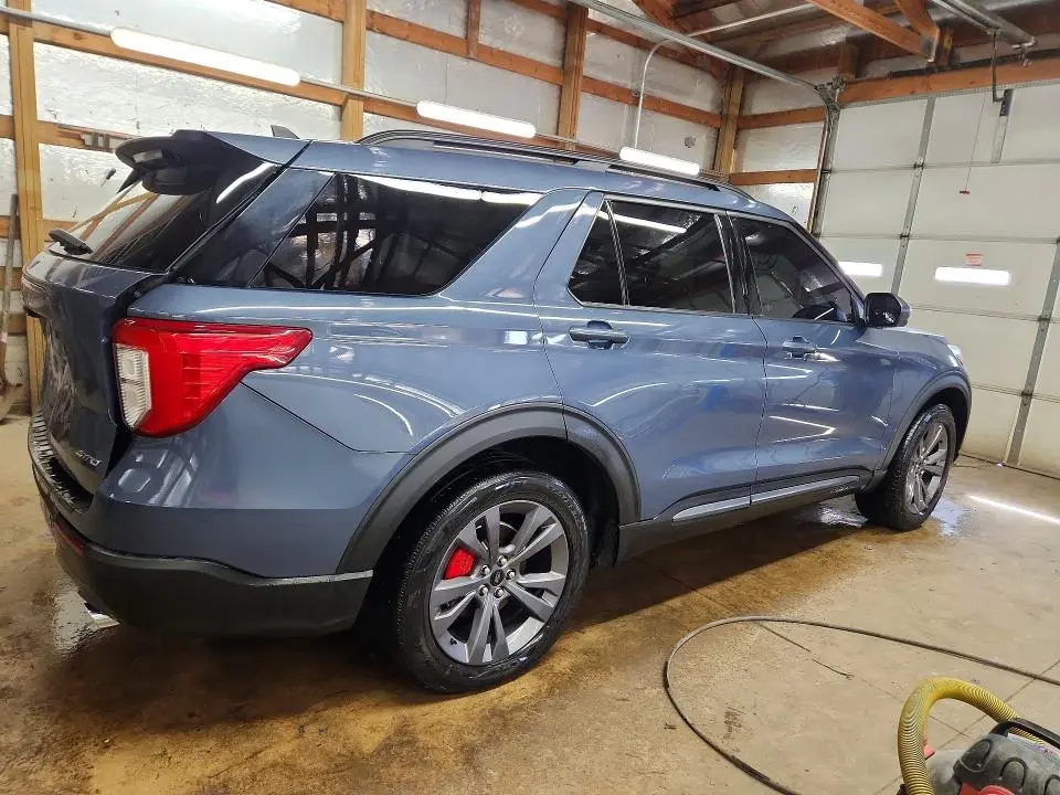 2021 FORD EXPLORER XLT  