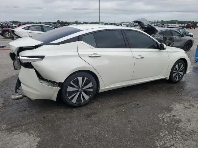 2019 NISSAN ALTIMA SV  
