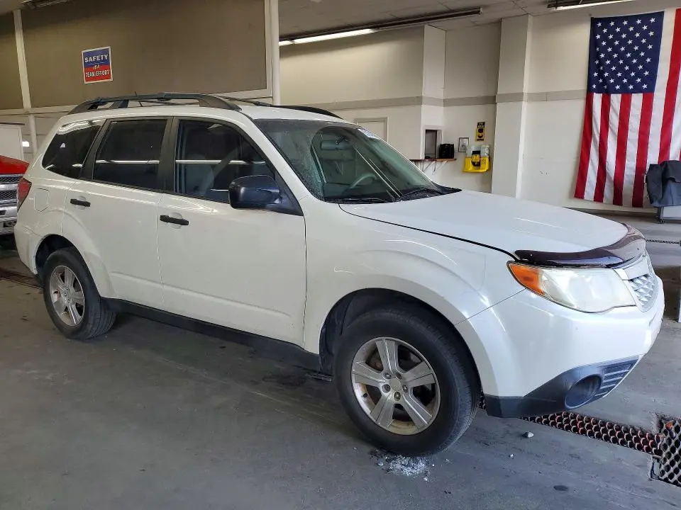 2013 SUBARU FORESTER 2.5X  