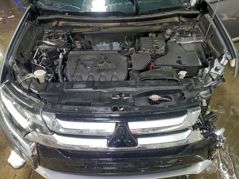 2017 MITSUBISHI OUTLANDER ES  