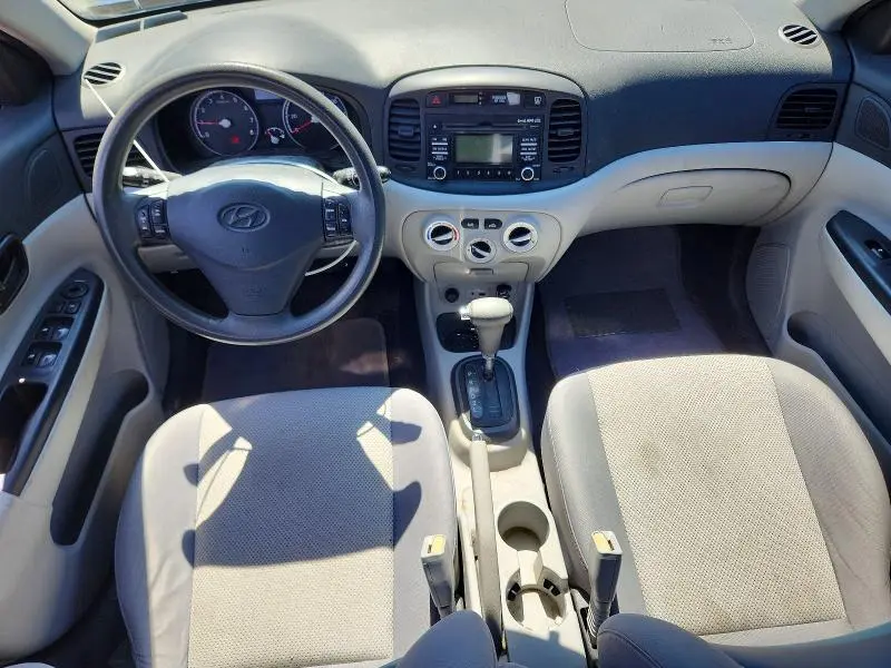 2010 HYUNDAI ACCENT GLS  