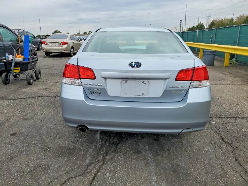 2013 SUBARU LEGACY 2.5I PREMIUM  