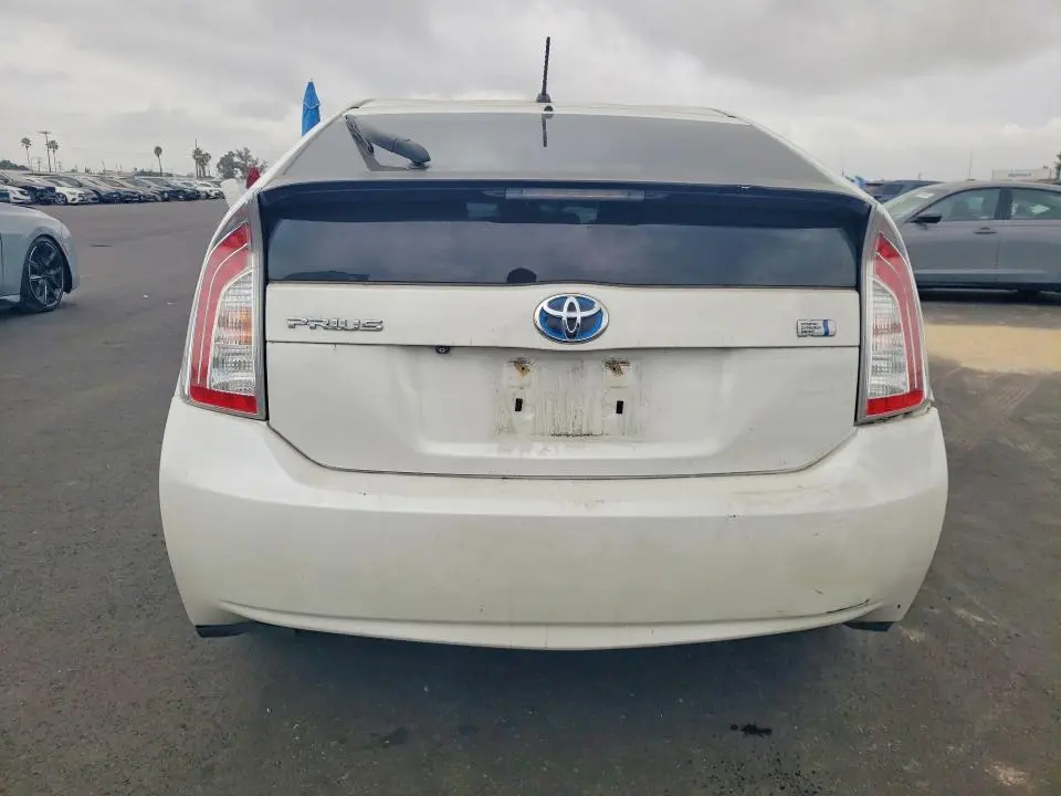 2015 TOYOTA PRIUS   