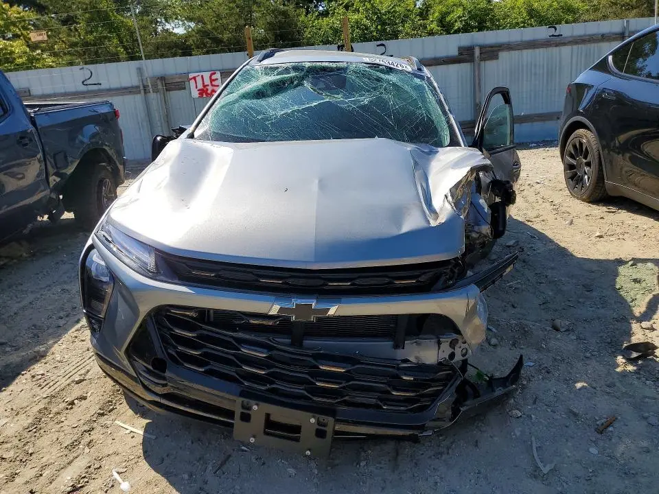 2025 CHEVROLET TRAX ACTIV  