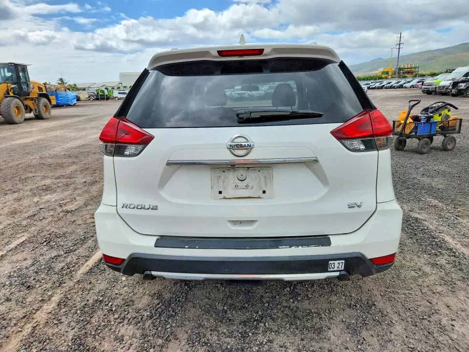 2017 NISSAN ROGUE SV  