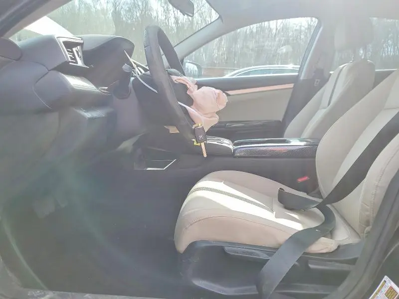 2016 HONDA CIVIC LX  