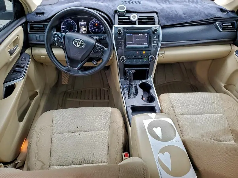 2016 TOYOTA CAMRY LE  