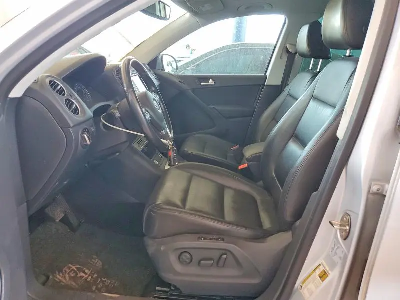 2016 VOLKSWAGEN TIGUAN S  