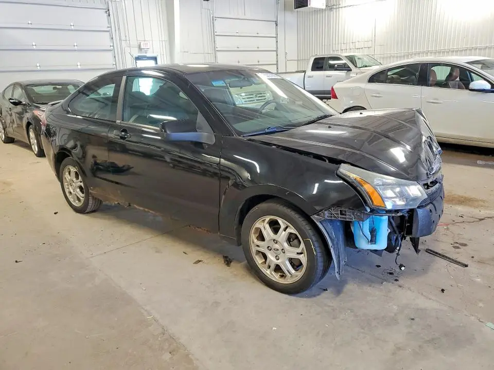 2010 FORD FOCUS SE  