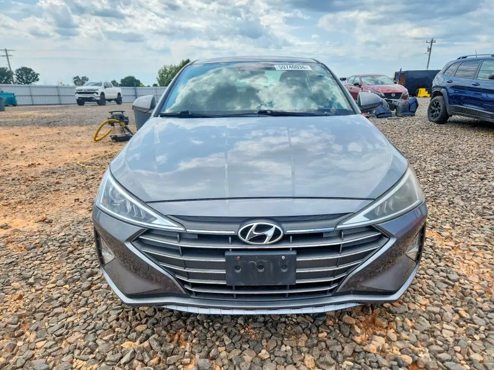2019 HYUNDAI ELANTRA SEL  