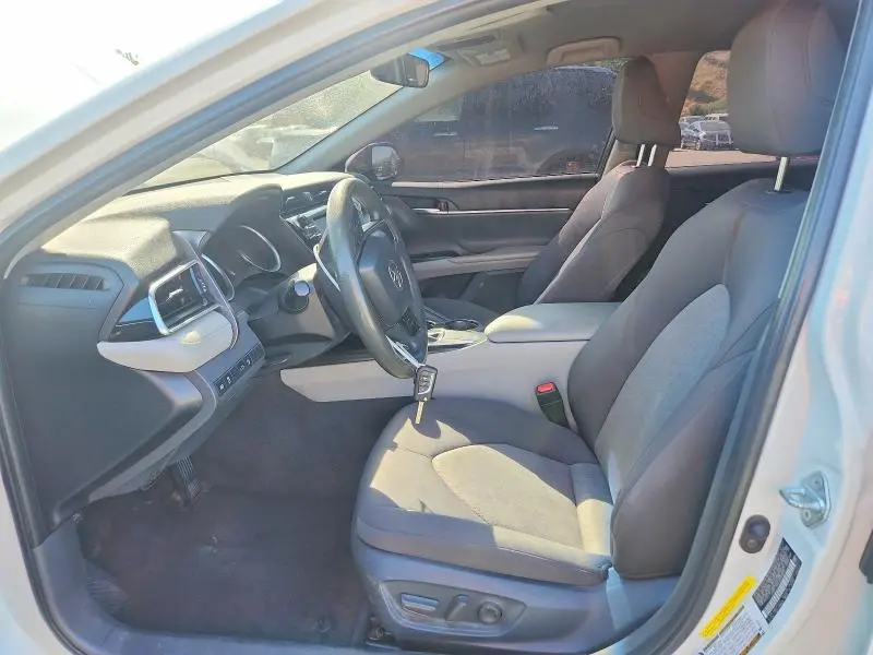 2018 TOYOTA CAMRY LE  