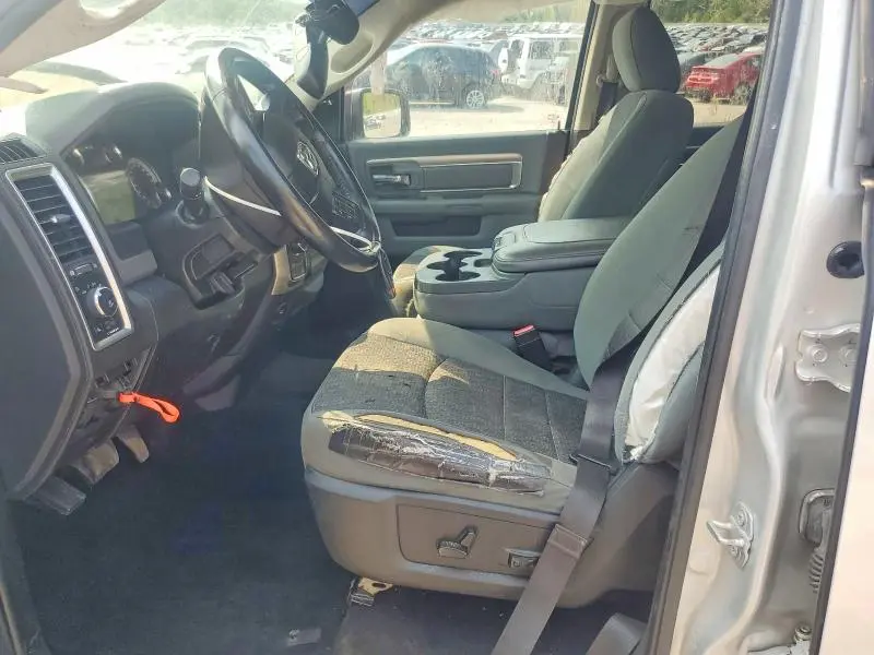 2017 RAM 1500 SLT  
