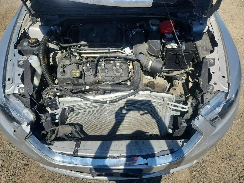 2019 FORD TAURUS SE  