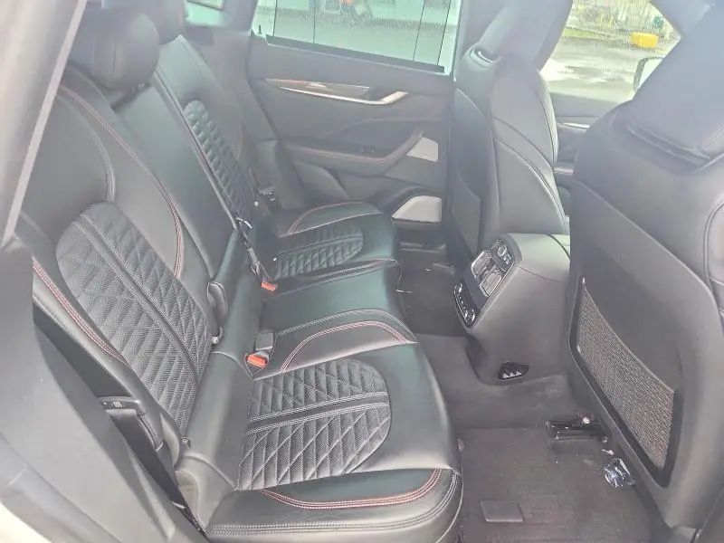 2019 MASERATI LEVANTE GTS  