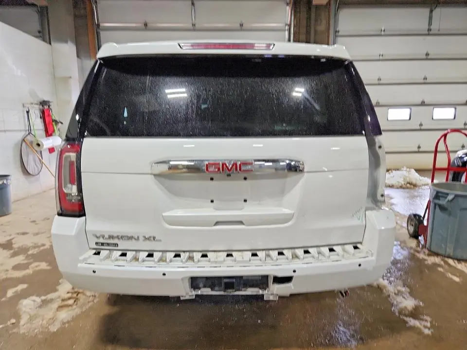 2020 GMC YUKON XL DENALI  