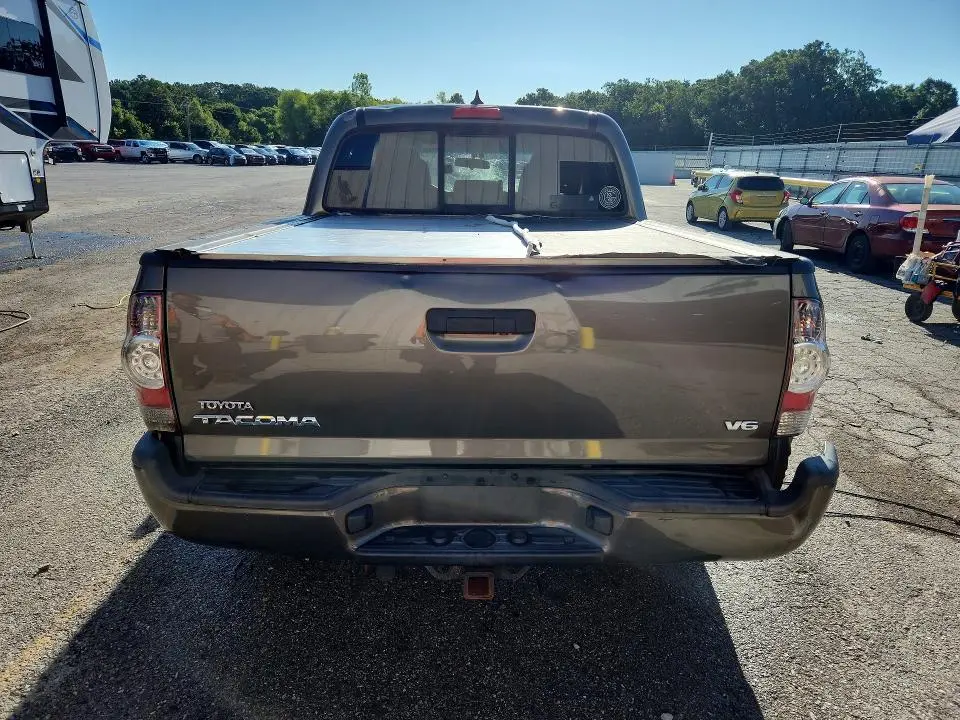 2015 TOYOTA TACOMA V6  