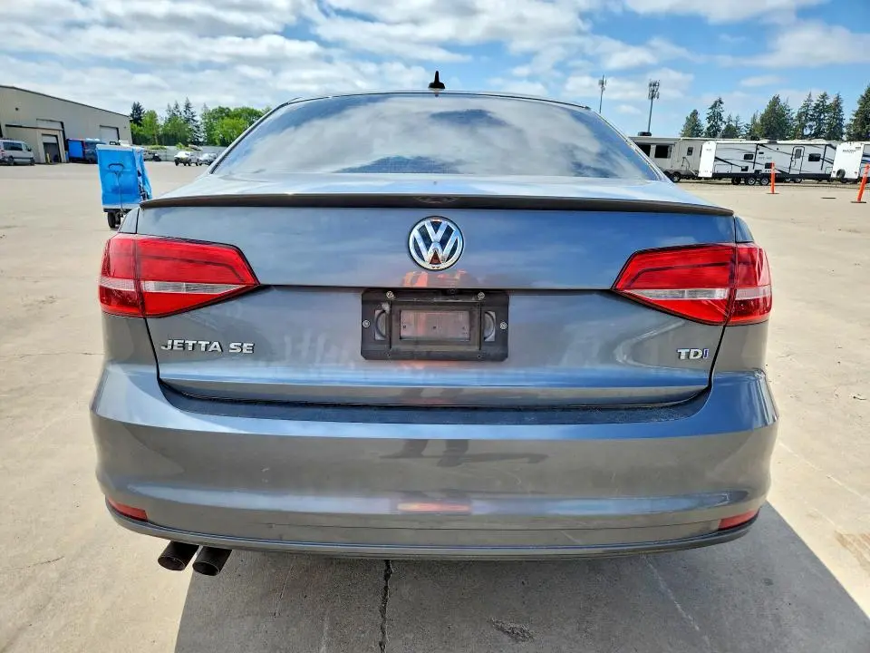 2015 VOLKSWAGEN JETTA TDI  