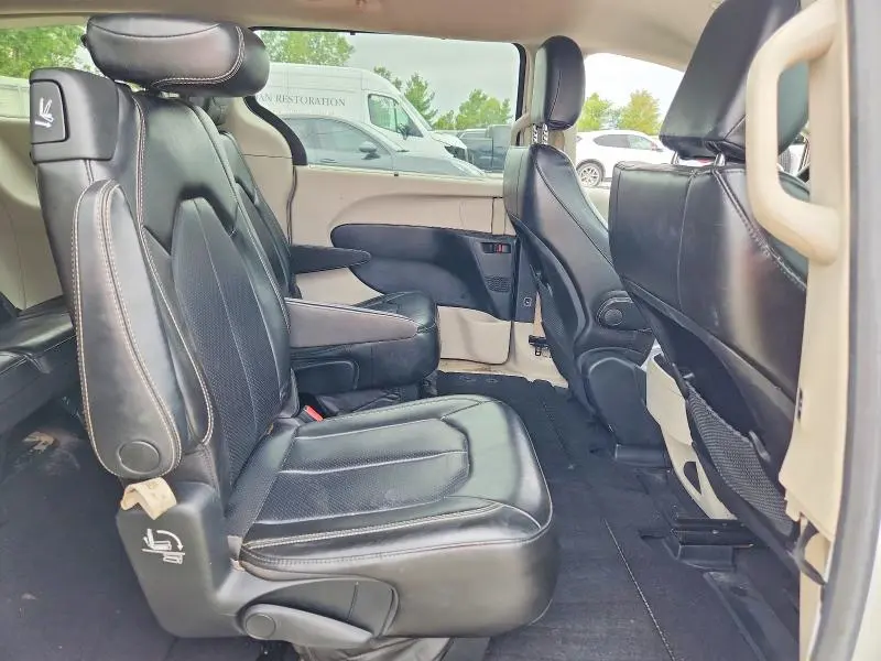 2020 CHRYSLER VOYAGER LXI  