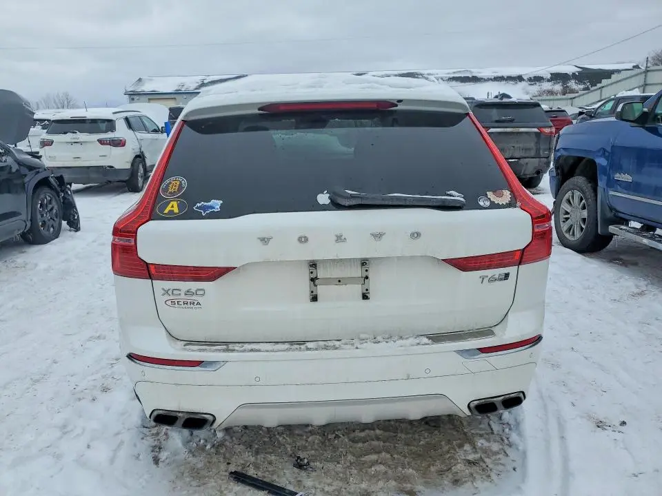 2018 VOLVO XC60 T6  