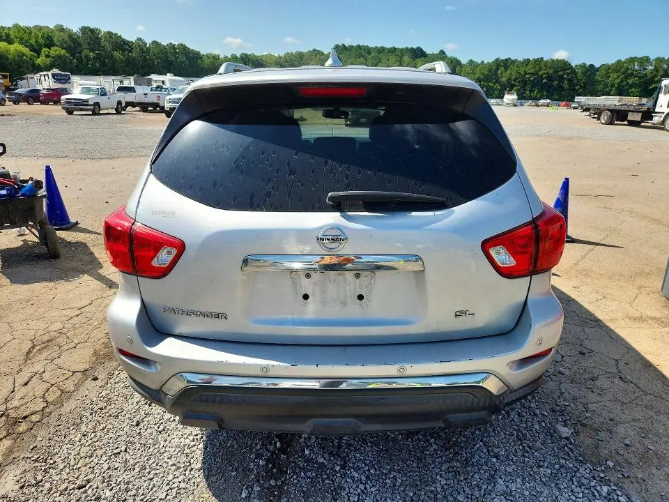 2019 NISSAN PATHFINDER SL  