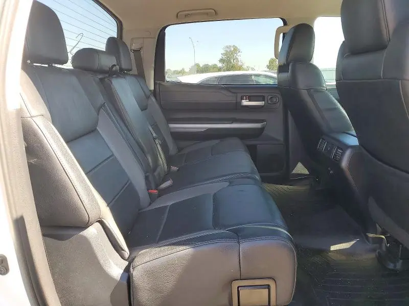 2018 TOYOTA TUNDRA CREWMAX LIMITED  