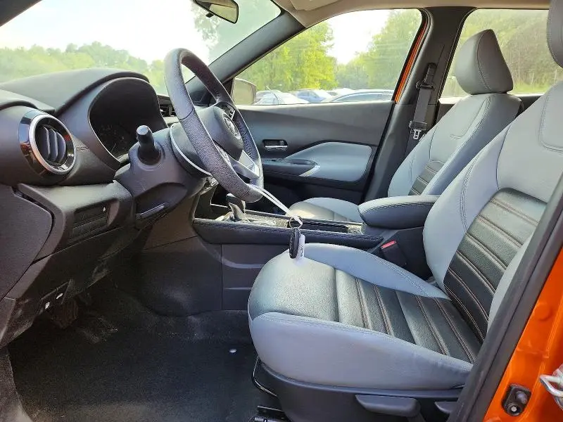 2021 NISSAN KICKS SR  