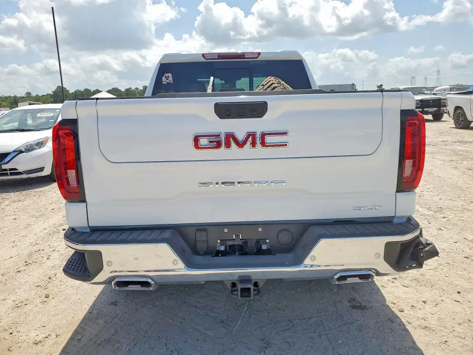 2026 GMC SIERRA K1500 SLT  