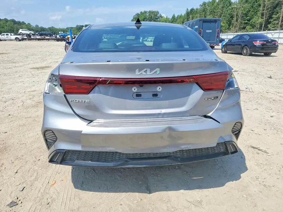 2024 KIA FORTE   