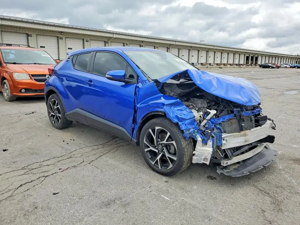 2018 TOYOTA C-HR XLE PREMIUM  