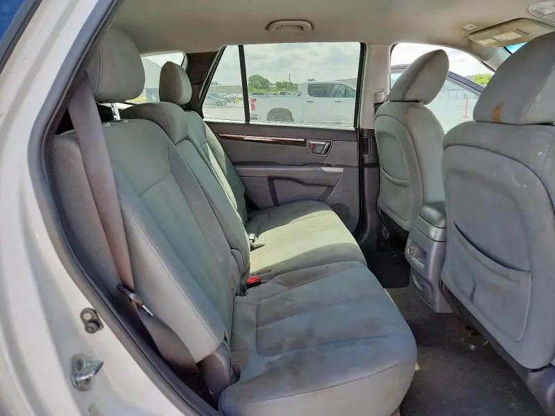 2010 HYUNDAI SANTA FE GLS  